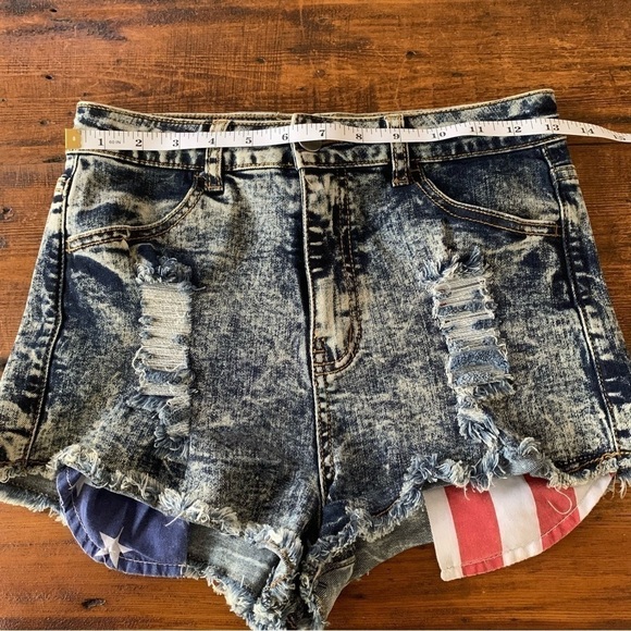 Denim Blvd Jean Acid Wash Shorts Distressed Stars & Stripes Flag Patriotic Sz S - Picture 5 of 7